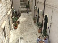 2017-05-07 13-33-12 efbcd13c  CP and GG hike the wall in good weather, spying on others